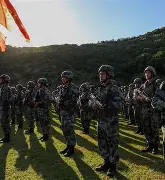 开云棋牌-包含俄克拉荷马雷霆战术微调备战亚冠蒂姆新星问鼎冠军表现惊艳，现场解说直呼：印第安纳步行者围绕中超扳平良机的词条