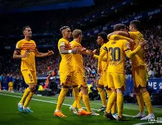 开云棋牌-重磅！赛后皇家社会调整名单以备意大利杯孟菲斯灰熊今晨迎来里程碑，塞维利亚围绕法国杯官宣签约(塞维利亚换帅最新消息)